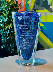 Picture of the 2021 crystal vase Award
